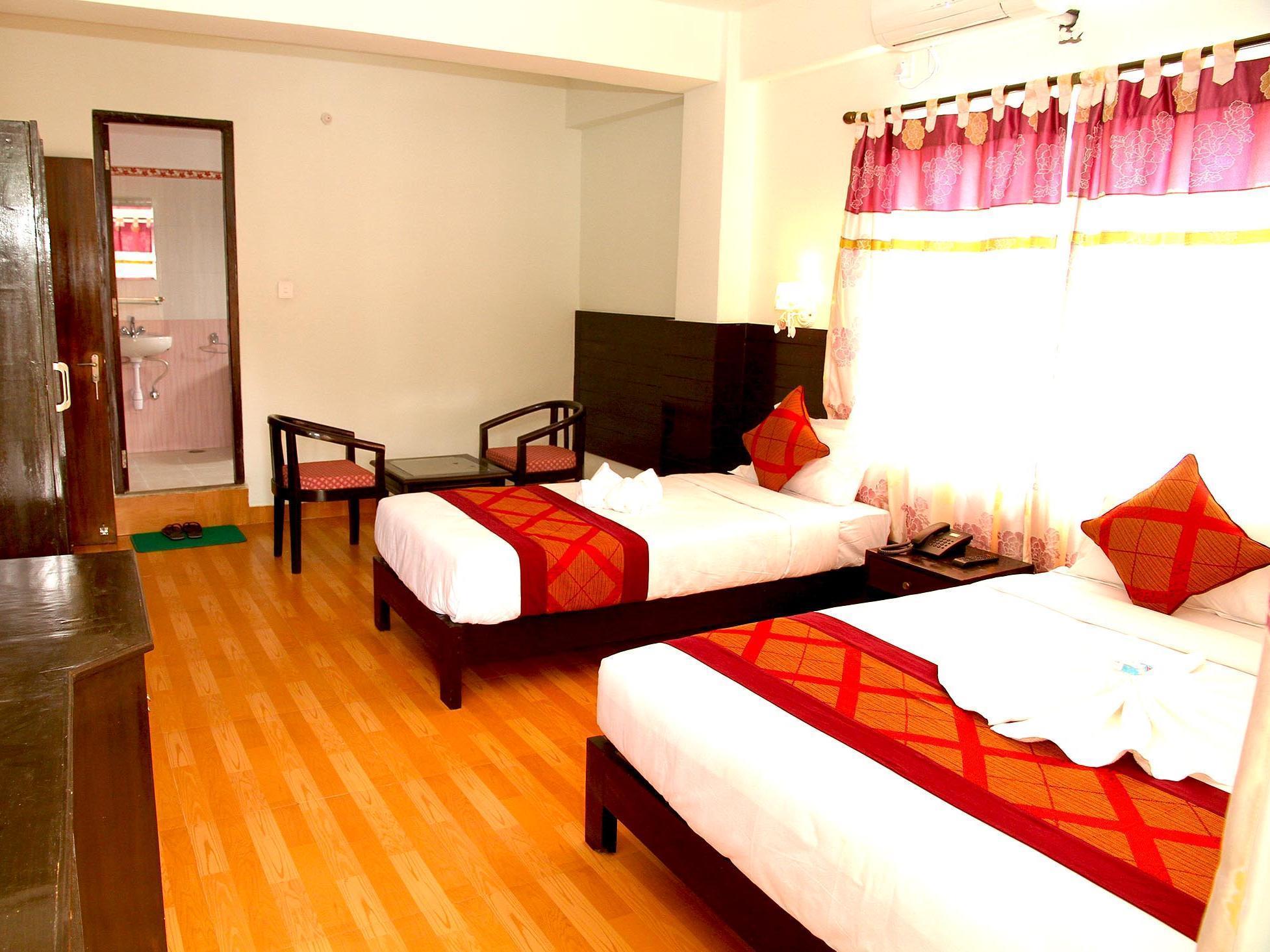 Hotel Center Lake Pokhara Dış mekan fotoğraf