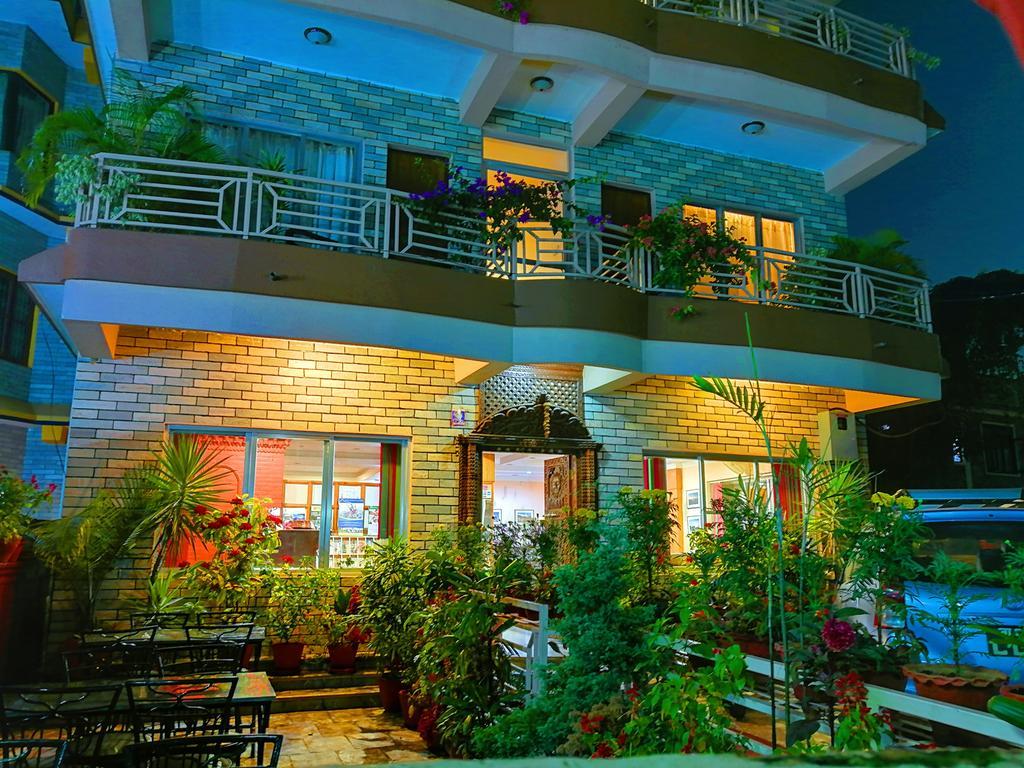 Hotel Center Lake Pokhara Dış mekan fotoğraf